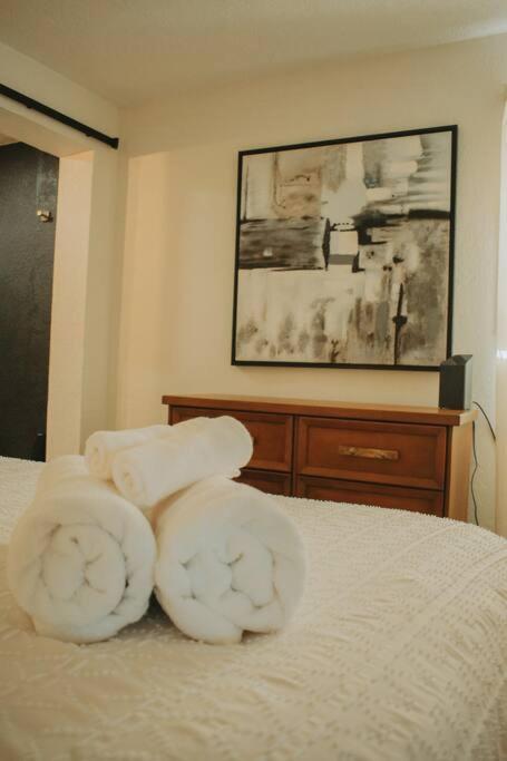 Casa Charleston-3Br-2Bath-Hot Tub-Pet Friendly-No Pet Fees! Villa Albuquerque Buitenkant foto