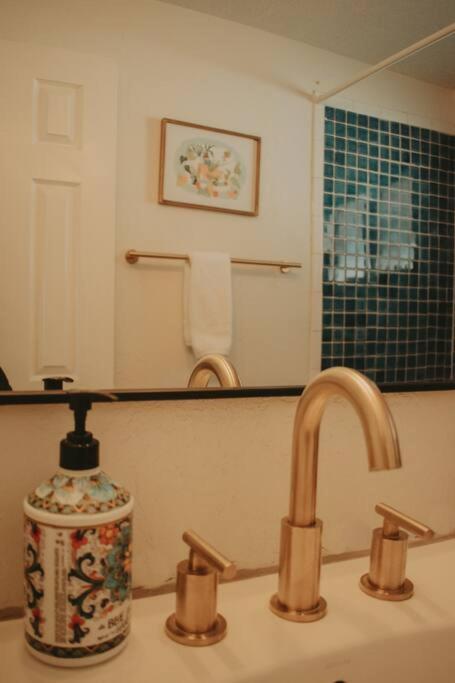 Casa Charleston-3Br-2Bath-Hot Tub-Pet Friendly-No Pet Fees! Villa Albuquerque Buitenkant foto