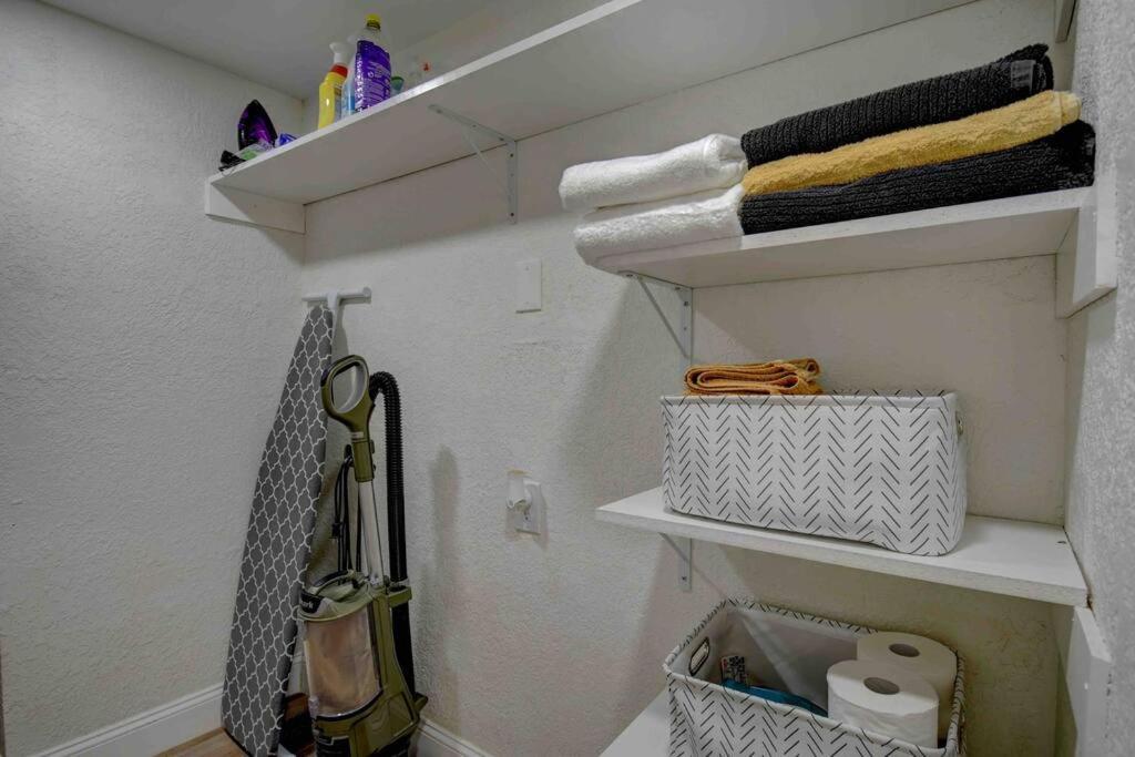 Casa Charleston-3Br-2Bath-Hot Tub-Pet Friendly-No Pet Fees! Villa Albuquerque Buitenkant foto