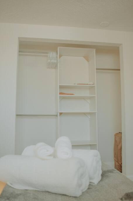 Casa Charleston-3Br-2Bath-Hot Tub-Pet Friendly-No Pet Fees! Villa Albuquerque Buitenkant foto