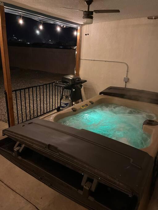 Casa Charleston-3Br-2Bath-Hot Tub-Pet Friendly-No Pet Fees! Villa Albuquerque Buitenkant foto