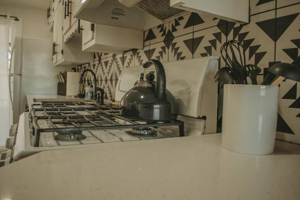 Casa Charleston-3Br-2Bath-Hot Tub-Pet Friendly-No Pet Fees! Villa Albuquerque Buitenkant foto