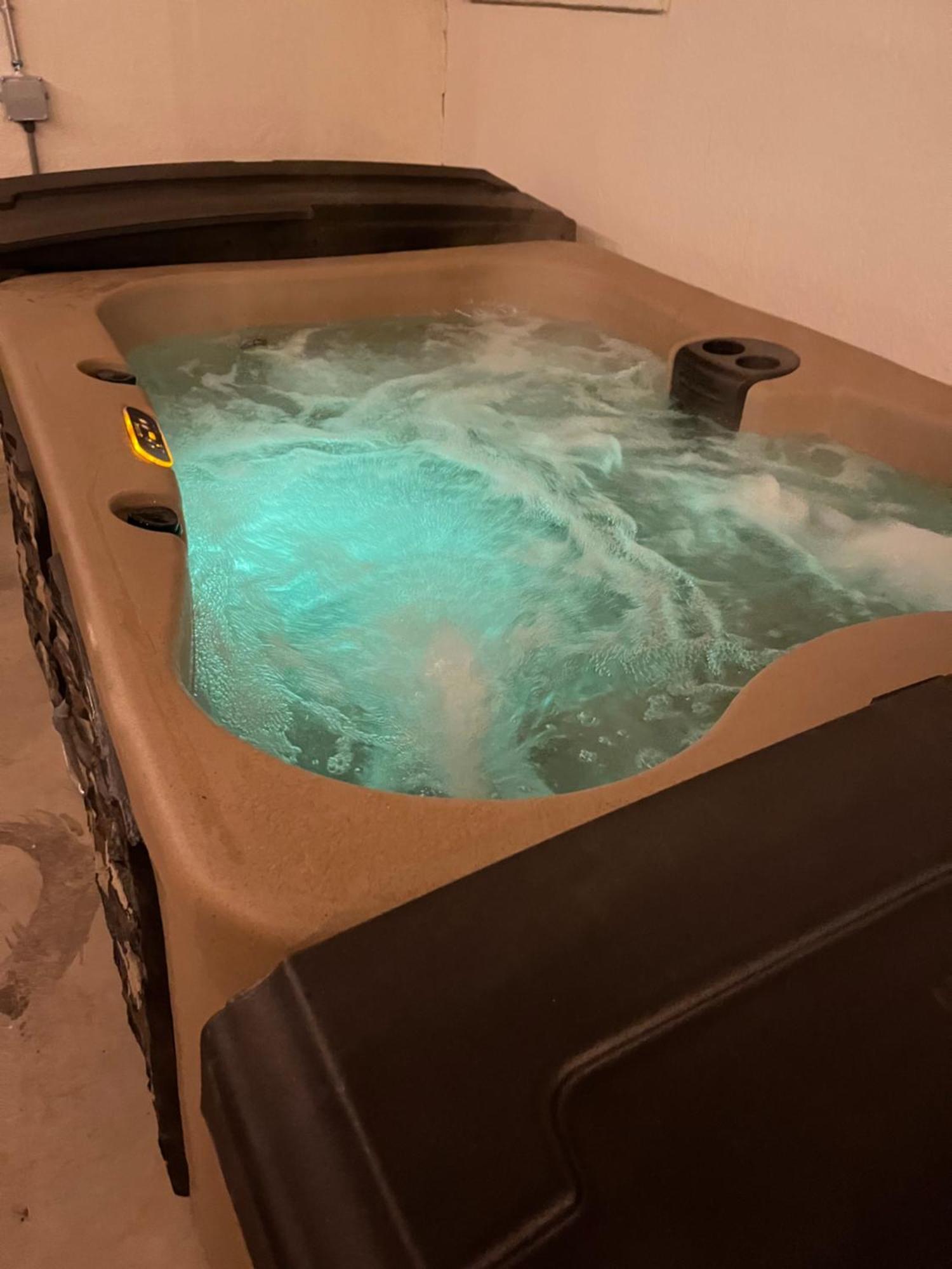 Casa Charleston-3Br-2Bath-Hot Tub-Pet Friendly-No Pet Fees! Villa Albuquerque Buitenkant foto